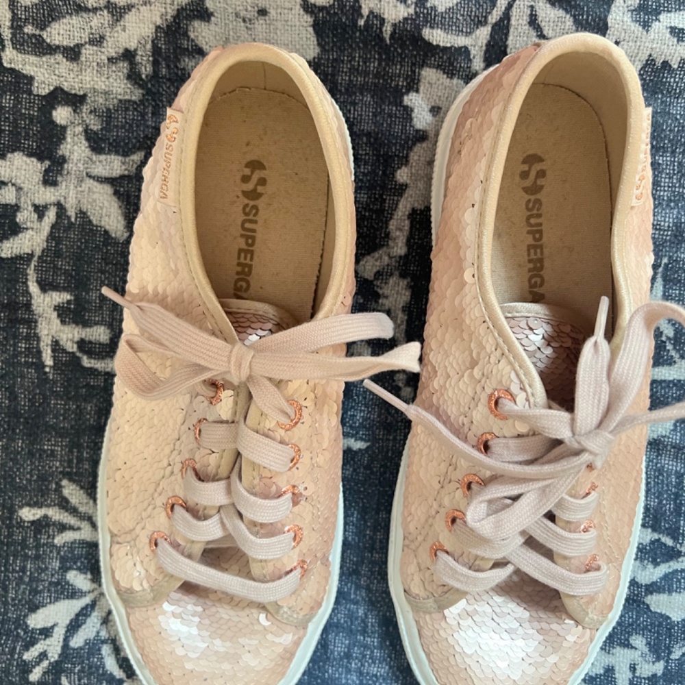Superga Womens Textured Sequin Round Toe Lace Up Low Top Sneakers Pink